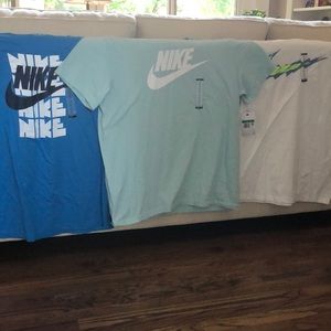 Lot of 3 mens Nike short sleeve t-shirts: 1 XL 2 XXL